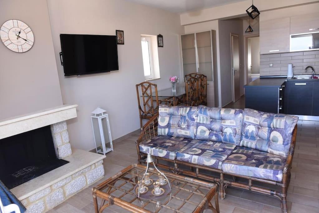 Katerina Luxury Suites Elia  Esterno foto